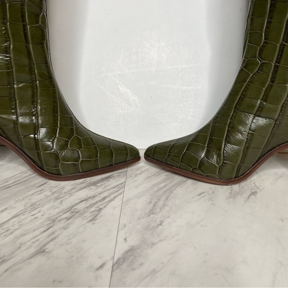 Schutz Maryana Green Crocodile Embossed Tall Block Heel Boot 5B - Picture 7 of 16